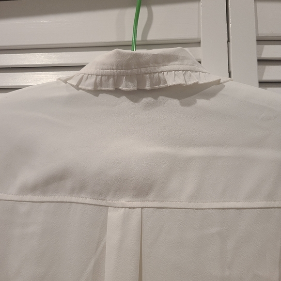 H&M Button Up Ruffled Blouse, Medium - Picture 5 of 10